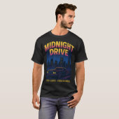 Midnight Drive - Neon City Night Streetwear Design T-shirt (Voorkant volledig)
