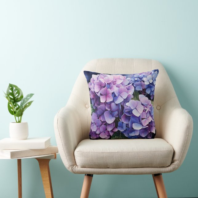 Midnight Garden Violet Hydrangea Waterverf Kussen (Stoel)