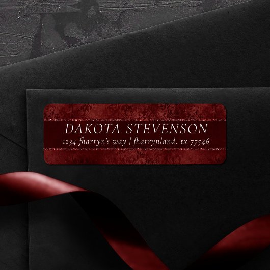 Midnight Henna Romance | Red Satiny Grunge-adres Etiket