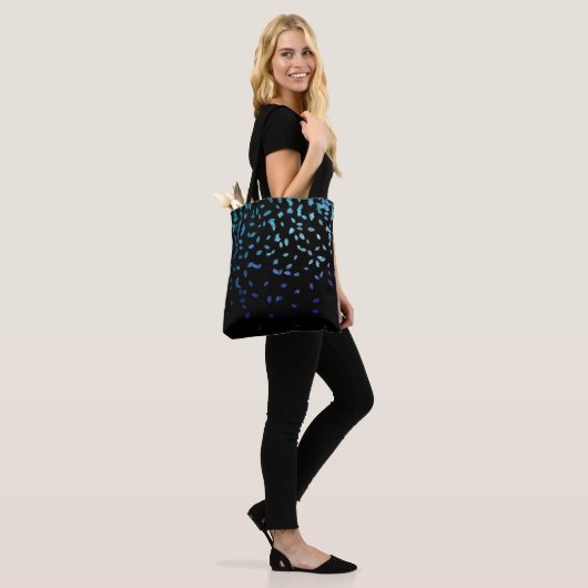 Midnight Leaves op Black Tote Bag (Op model)