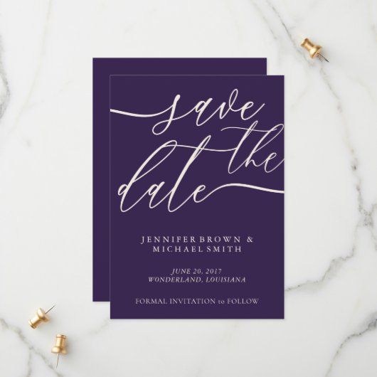 Midnight Paarse Save The Date Calligrafie (Voorkant / Achterkant in situ)
