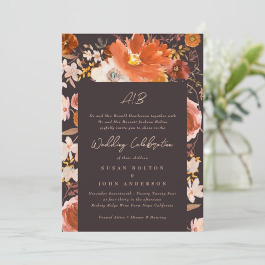 Midnight Terracotta Monogram Floral Border Wedding Kaart (Staand voorkant)