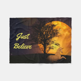 Midnight Unicorn Fleece Deken