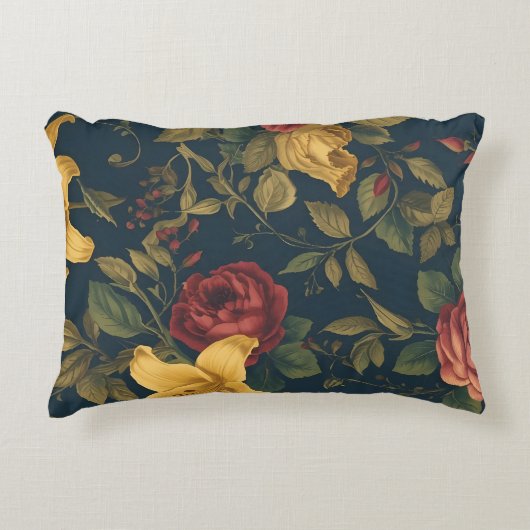 Midnight Victorian Floral – Yellow Lilies & Roses  Accent Kussen (Voorkant)