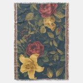 Midnight Victorian Floral – Yellow Lilies & Roses Deken (Voorkant Verticaal)