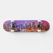 Midtown Manhattan 's nachts met Empire Stae Skateboard (Horizontaal)