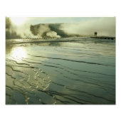 Midway Geyser Pool op Sunrise Foto Afdruk (Voorkant)