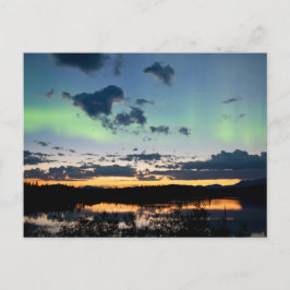 Midzomer Aurora borealis over het meer van de Labe Briefkaart