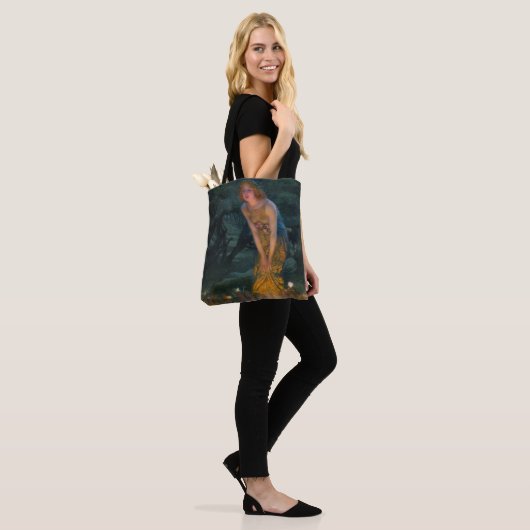 Midzomer Eve van Edward Robert Hughes Tote Bag (Op model)