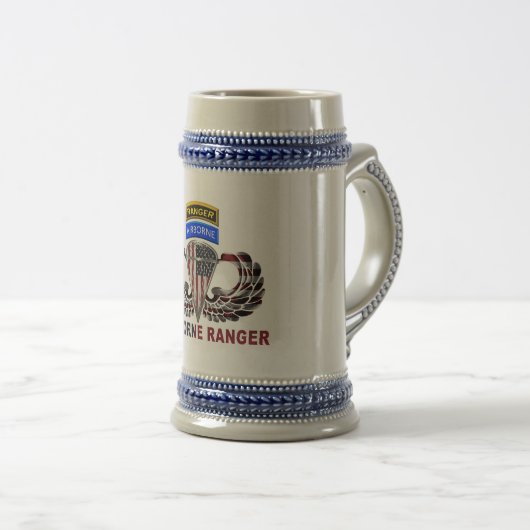 Mighty Airborne Ranger Paratrooper Bierpul (Voorkant rechts)