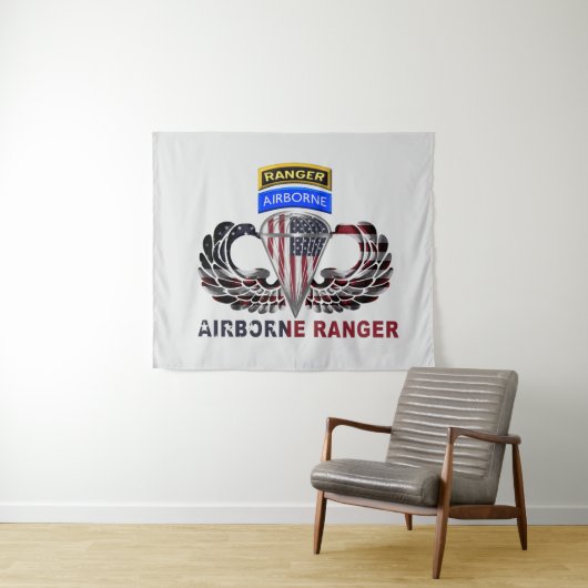 Mighty Airborne Ranger Paratrooper Flag Wandkleed (In Situ (horizontaal))