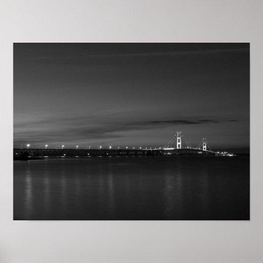 Mighty Mac op Night Pano Grayscale Poster (Voorkant)