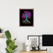 Mighty Paarse Tree Poster (Thuiskantoor)