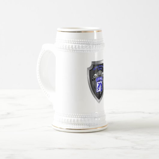 Mighty XVIII Airborne Corps Bierpul (Voorkant links)