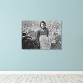 Migrant Worker in Cotton Field door Dorothea Lange Canvas Afdruk (Insitu (Houten vloer))
