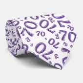 Mijlpaal 70 Willekeurig Getal Patroon Paarse/Wit Stropdas (Opgerold)