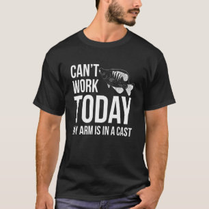 Mijn arm zit nu in een gegoten crappie Fisher T-shirt