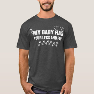 Mijn Baby heeft vier leeuwen en vier neveldog. T-shirt