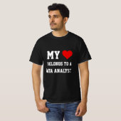 Mijn Behoort Aan Een Data-Analist T-Shirt (Voorkant volledig)