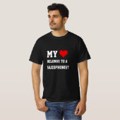Mijn behoort tot een saxofonist T-shirt (Voorkant volledig)
