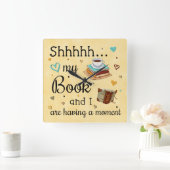 Mijn boek en ik hebben een moment. vierkante klok (Huis)