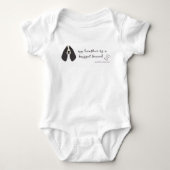 Mijn broer is een Basset Hound Romper (Voorkant)