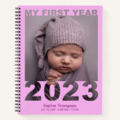 Mijn eerste jaar 2023 Moderne Cutout Baby Foto roz Notitieboek (Voorkant)