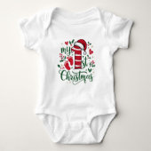 Mijn Eerste Kerst Typografie Cute Santa Hoed Romper (Voorkant)