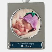 Mijn eerste Kerstmis als oma-foto Verzilverd Banner Ornament (Voorkant)