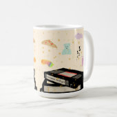 Mijn eerste logeerpartij - Dreamcore VHS Nostalgia Koffiemok (Voorkant rechts)