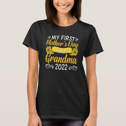 Mijn eerste Moederdag als grootmoeder Moederdag 20 T-shirt (Voorkant)