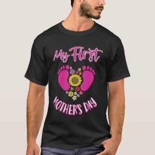 Mijn eerste Moederdag Leuke Pasgeboren Moeder Vier T-shirt