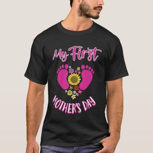 Mijn eerste Moederdag Leuke Pasgeboren Moeder Vier T-shirt (Voorkant)