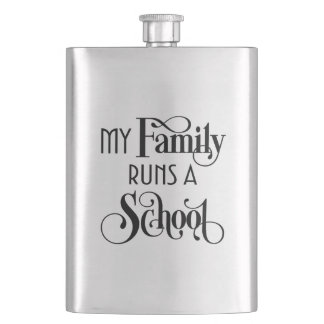 Mijn familie runt een school Remor Academy HWFWM Flacon