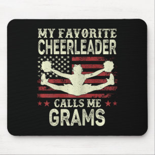 Mijn favoriete cheerleader noemt me Oma Ons Vlag P Muismat