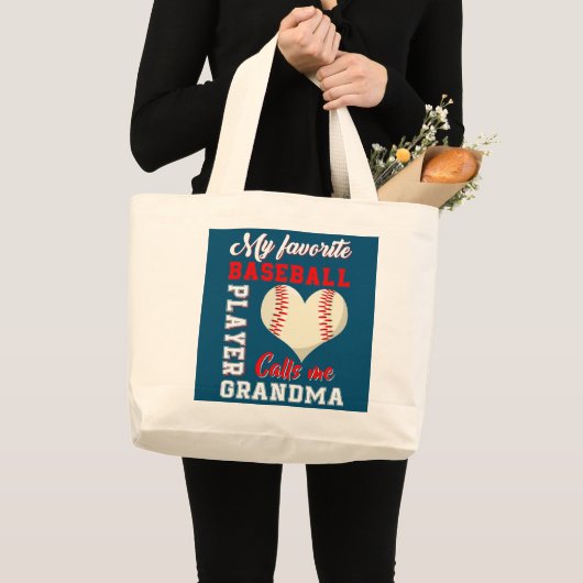 Mijn favoriete honkbalspeler noemt me oma grote tote bag (Voorkant (product))