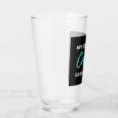 Mijn favoriete neef gaf me dit glas (Rechts)