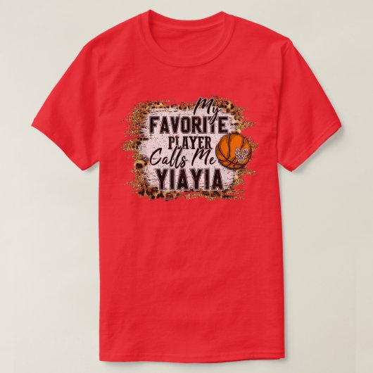 Mijn favoriete speler roept me Yiayia basketbalmot T-shirt (Design voorkant)