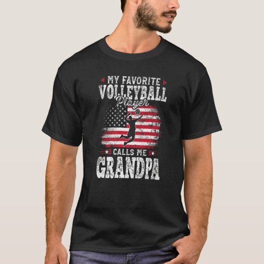 Mijn favoriete Volleybalspeler roept me op tot opa T-shirt (Voorkant)