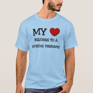 Mijn hart behoort tot een FYSIEKE THERAPIST T-shirt