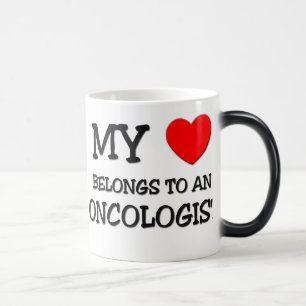 Mijn hart behoort tot een ONCOLOGIST Magische Mok