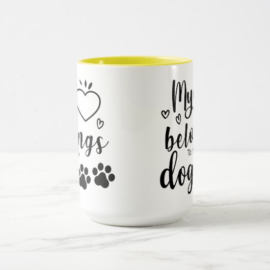 Mijn hart behoort tot mijn hond mok (Midden)