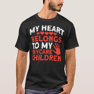 Mijn hart behoort tot mijn kinderoppas t-shirt