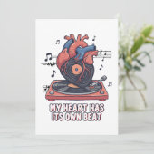 "Mijn Hart Heeft Zijn Eigen Ritme" Grappige Vinylp Bedankkaart (Staand voorkant)