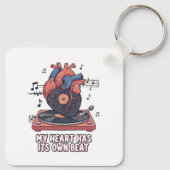 "Mijn Hart Heeft Zijn Eigen Ritme" Grappige Vinylp Sleutelhanger (Achterkant)