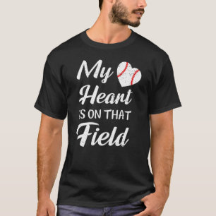 Mijn hart ligt op dat veld-honkbal softbal mam da t-shirt