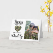 Mijn held draagt Camo Military Dad Fathers Day Fot Kaart (Gele Bloem)