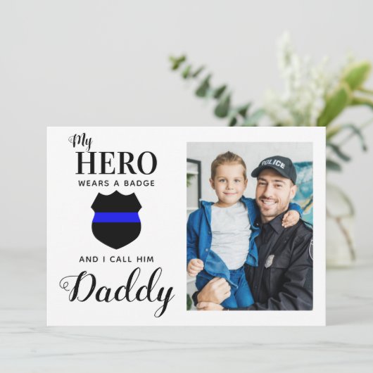Mijn held draagt een badge politie vader vaders da feestdagenkaart (Staand voorkant)