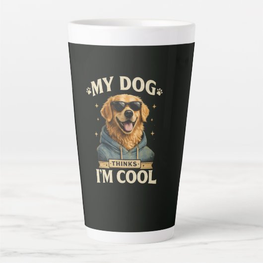 Mijn hond denkt dat ik cool ben latte mok (Voorkant)