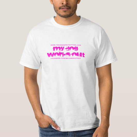 Mijn hond werkt uit roze t-shirt (Voorkant)